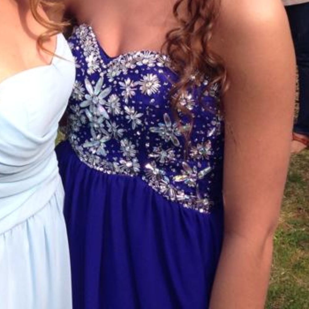 Prom Dress - Picture 3 of 3